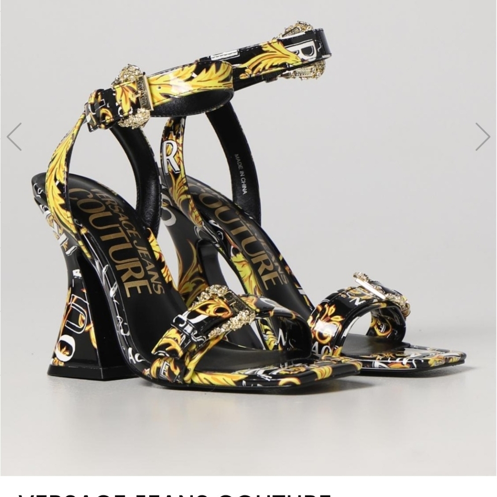 EUC Versace 💛 JEANS COUTURE Black and Gold Patterned Heels SZ 7.5 - Picture 3 of 11